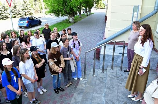 Для десятиклассников в Омске стартовала профильная педагогическая смена